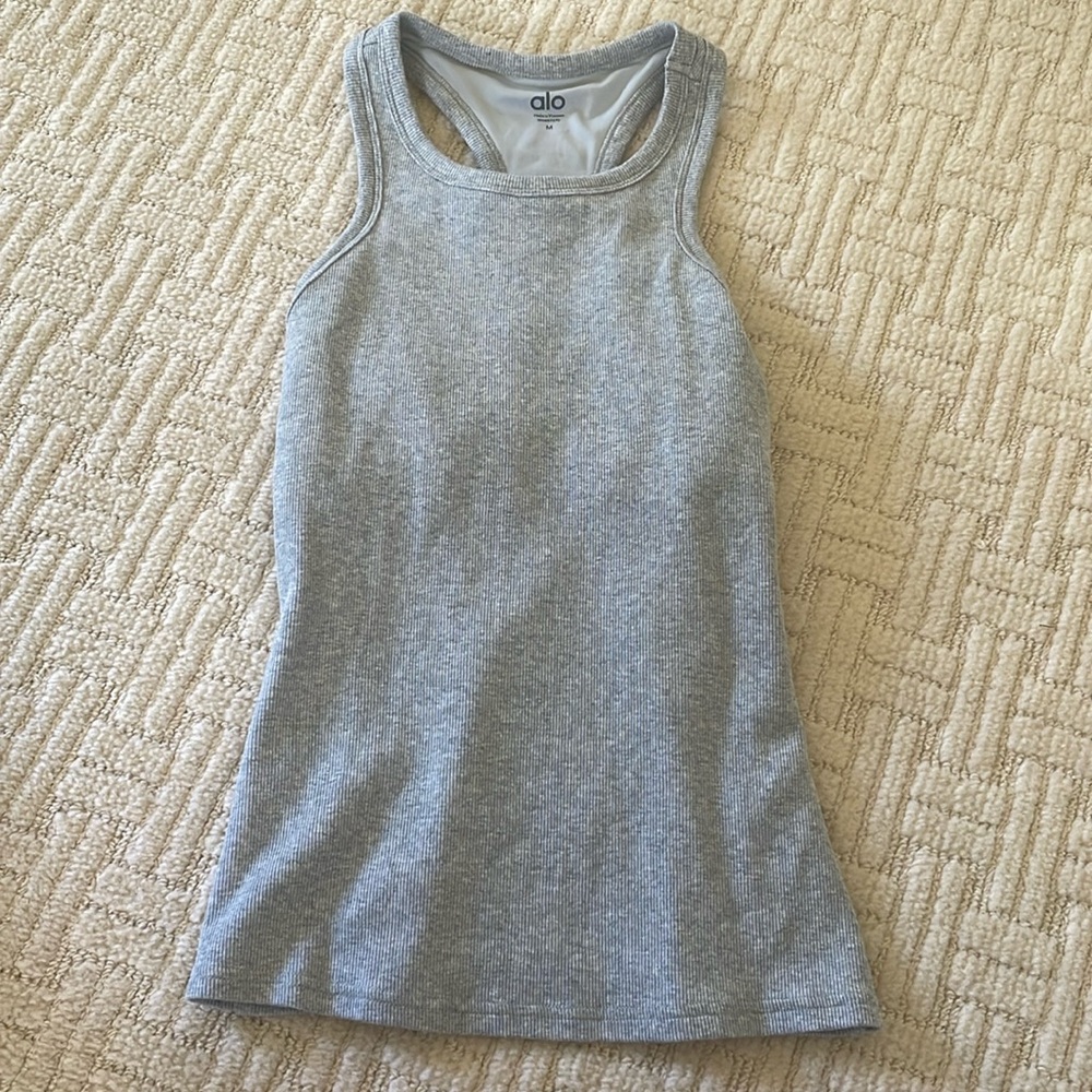 Like new built in bra alo tank M